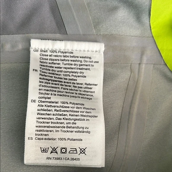 Helly Hansen Men’s Vibrant Lime Hooded Jacket size Large - Picture 10 of 10